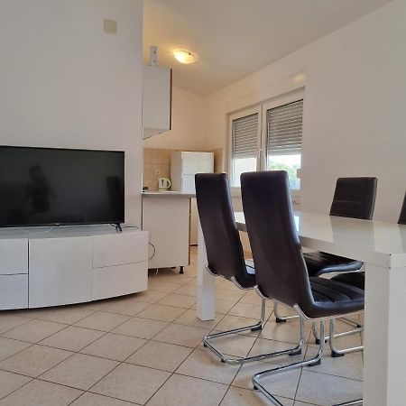 Apartment Bagic วีร์ ภายนอก รูปภาพ
